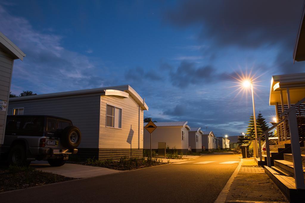 Hotel Nrma Stockton Beach Holiday Park Habitación foto