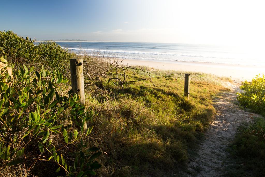 Hotel Nrma Stockton Beach Holiday Park Exterior foto